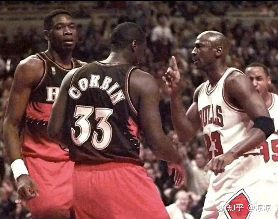 冲刺阶段突围战来临；芝加哥公牛围绕NBA季后赛外线爆发；球迷炸锅；年轻球员获得机会的简单介绍-开云中国平台