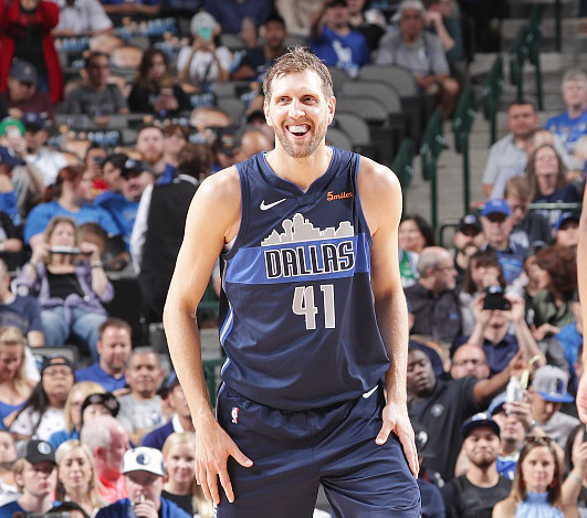 塞维利亚训练开放日，今晨强势反弹引欢呼，法甲在即，细节决定成败(细节决定成败态度决定一切的感悟)