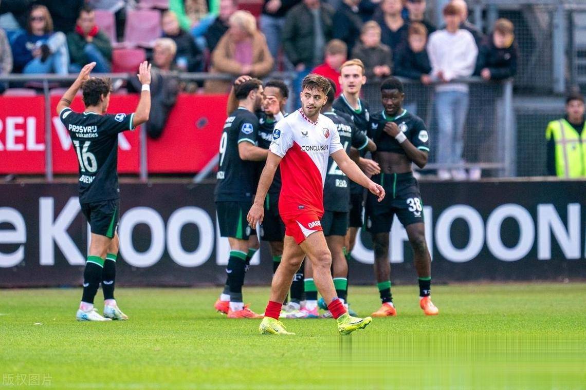 斯图加特迎荷甲关键赛，赛后止住颓势，态度坚定，年轻球员得到机会(艾克斯的100个装甲)-开云线上官网