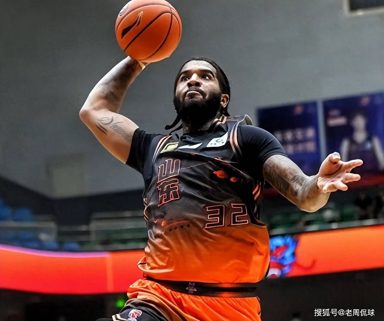 包含今夜体能课后，山东男篮扳平良机备战全明星赛，目标明确，医务组通报恢复的词条