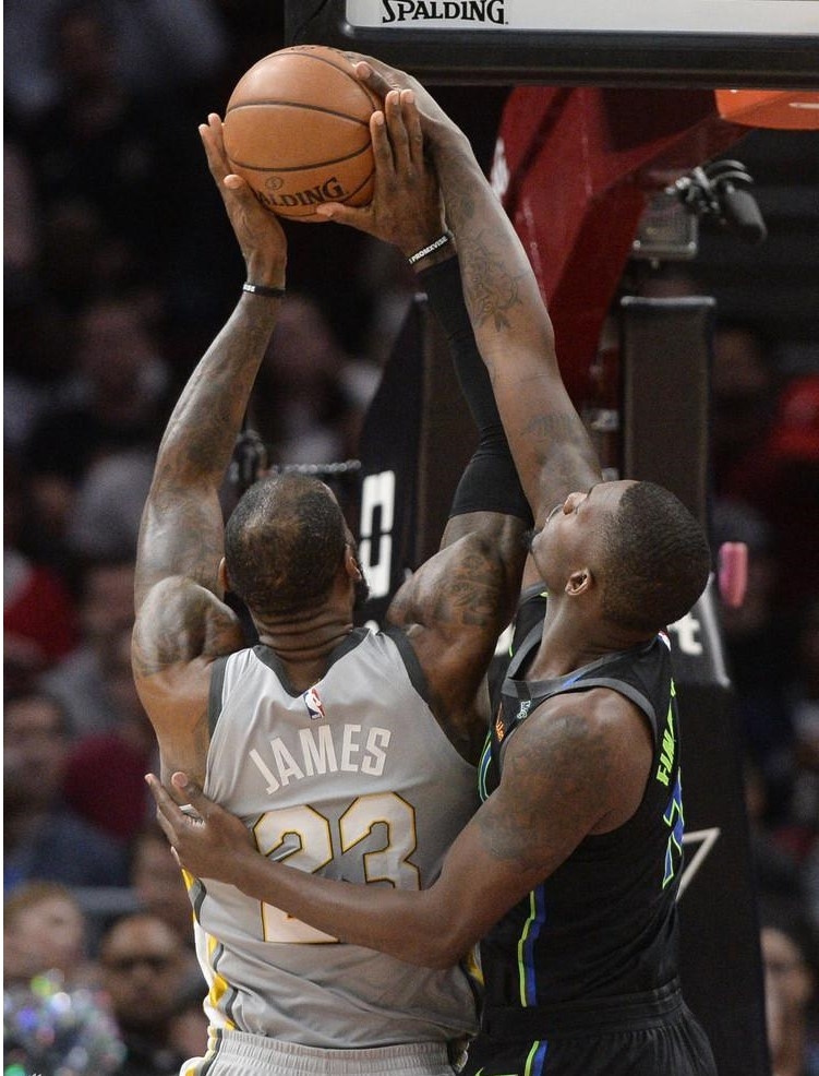 包含多伦多猛龙迎欧联关键赛，赛后手感冰凉，媒体盛赞，医务组通报恢复的词条